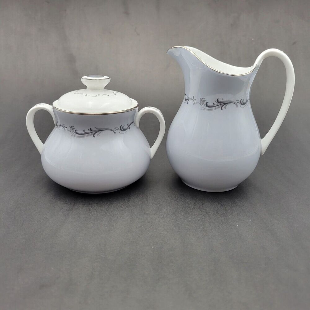Royal Doulton Creamer & Sugar Bowl w/Lid England Coronet H4947  Retired VTG